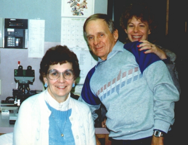 1970-1991-Jim-Janeen-first-20years/640x480_1986-11 Mom Dad Patti my office.jpg